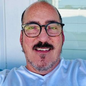 Meet your Posher, Stephen